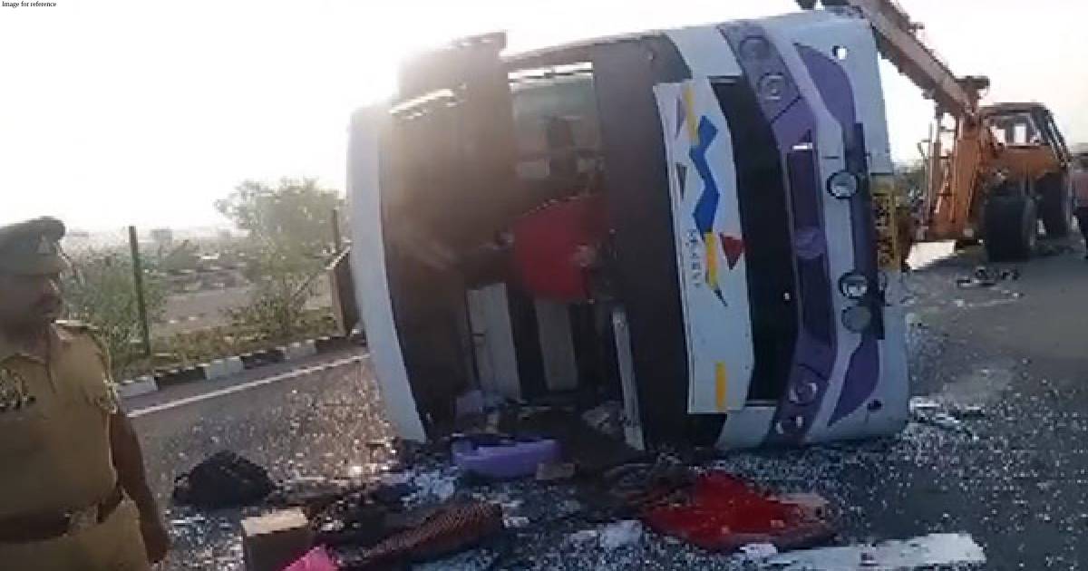 30 people injured after bus overturns in UP's Itawah